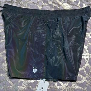BRAND NEW - Flex Living Reflective Shorts (XXL)